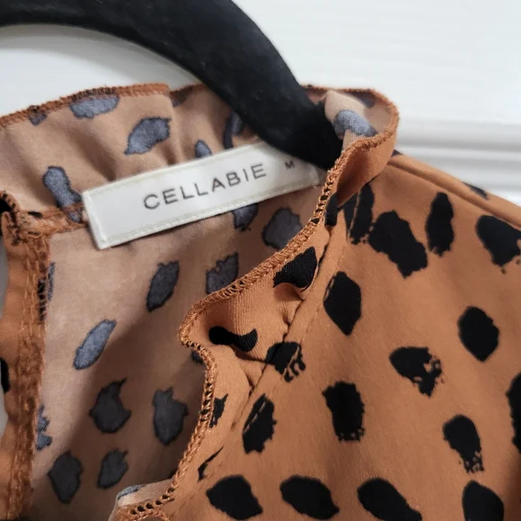 Cellabie Womens Leopard Print Ruffle Sleeve Ruffle Sleeve Top Size M - Picture 2 of 8
